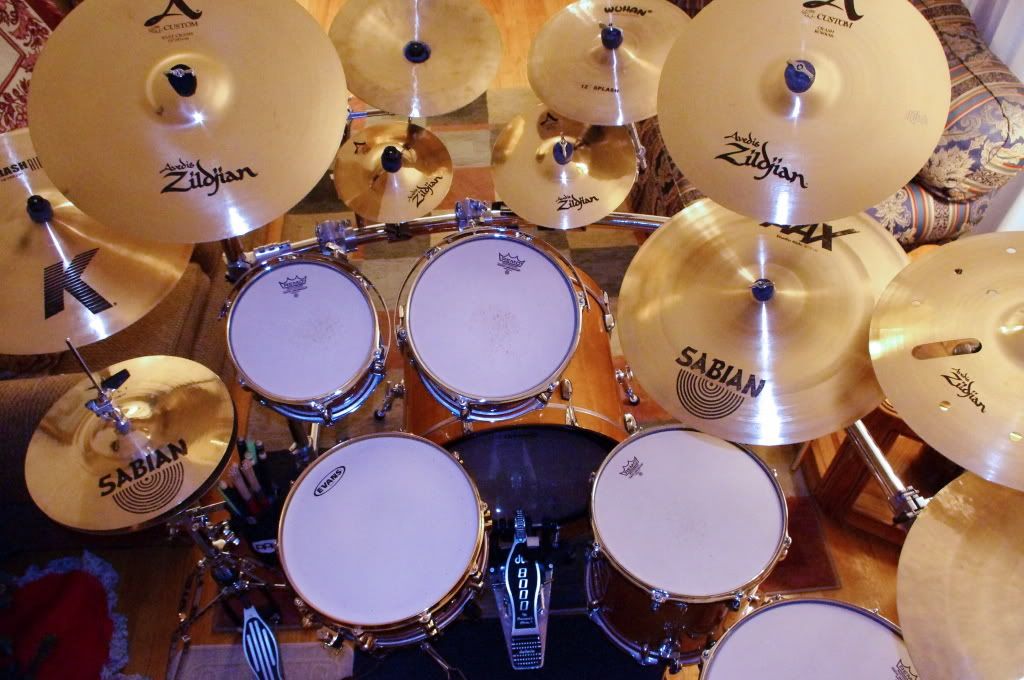 I need a pic of your 2 floor toms